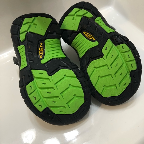 *SOLD* Keen Toddler Size 8 - Picture 5 of 7